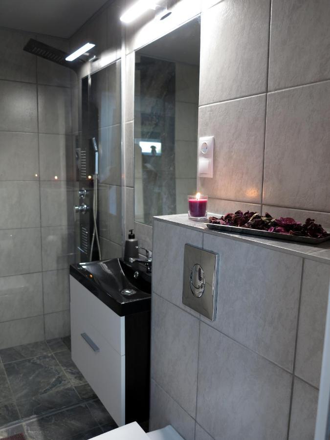 Muveszhaz Apartman Balatonfured Exterior photo